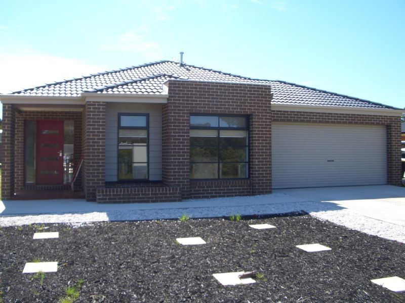 8 Parkhaven Court, Mount Clear VIC 3350