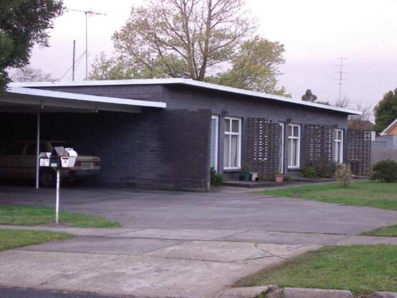 2/22 Park Street, Wendouree VIC 3355