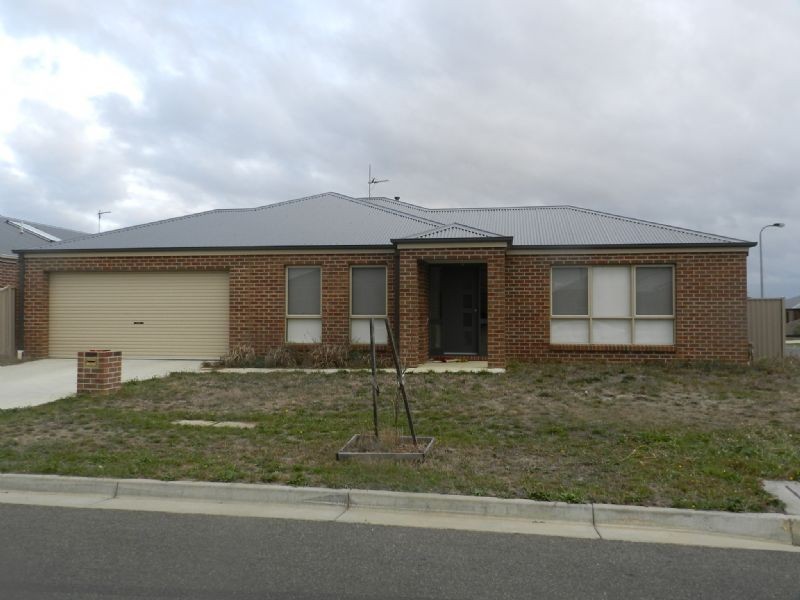 17 Ilvia Way, Sebastopol VIC 3356