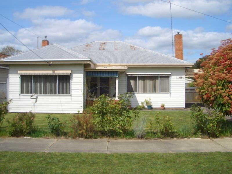 18 Grammar St, Wendouree VIC 3355