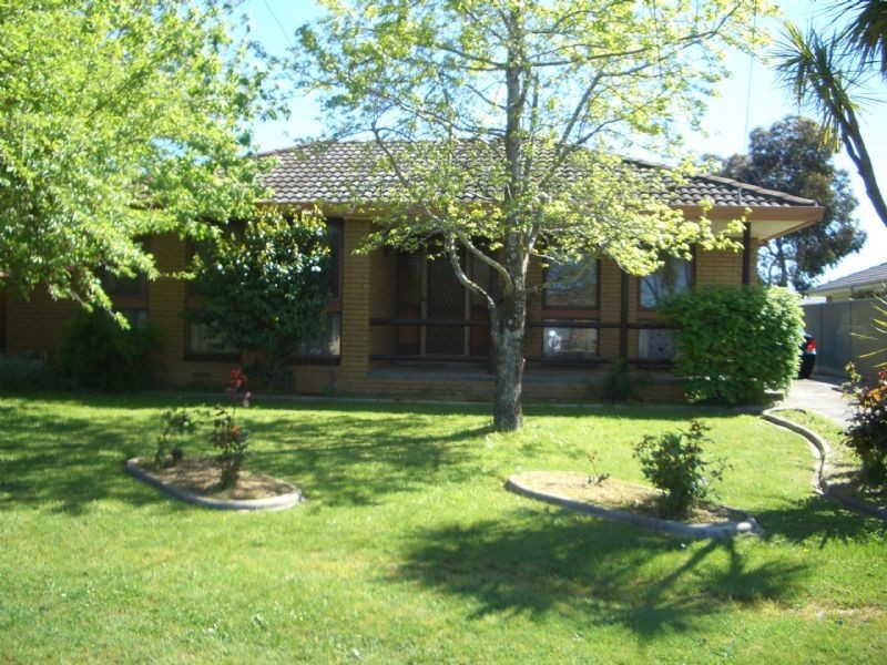 22 Yvonne Street, Wendouree VIC 3355