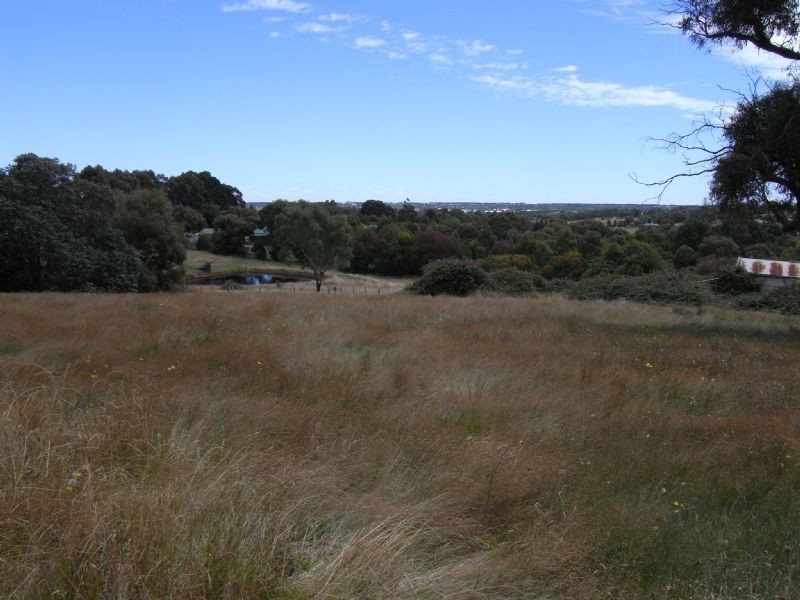 24 Acacia Street, Invermay VIC 3352