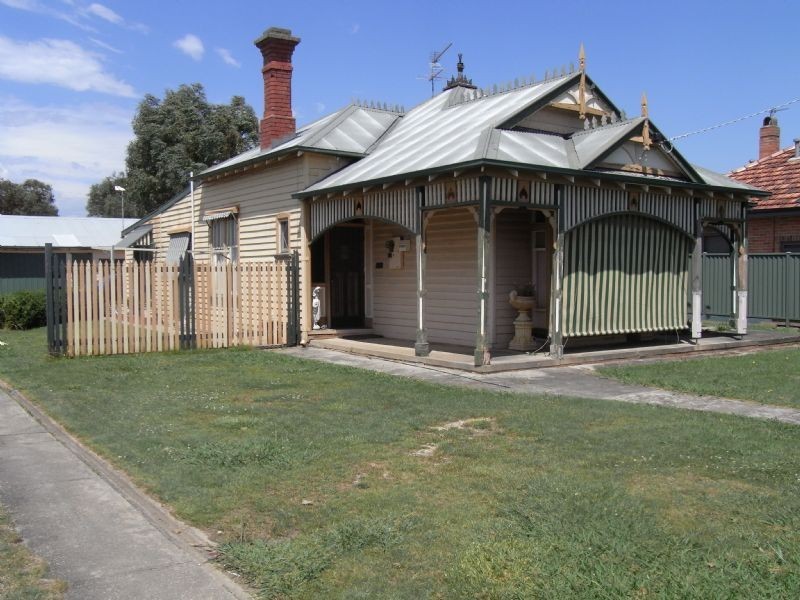 99 Albert St, Sebastopol VIC 3356