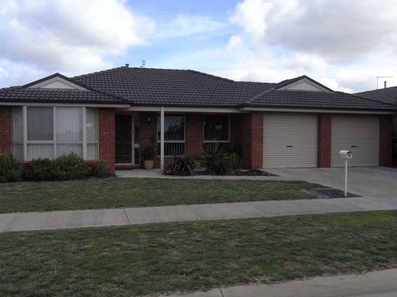 235 Whitelaw Avenue, Delacombe VIC 3356