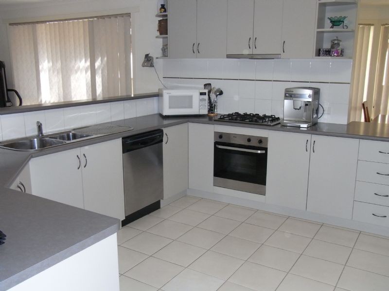 235 Whitelaw Avenue, Delacombe VIC 3356