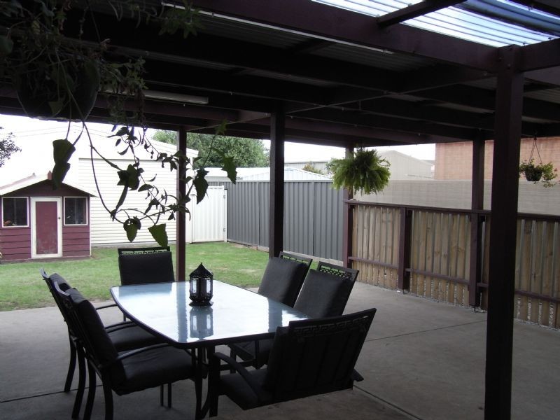 235 Whitelaw Avenue, Delacombe VIC 3356