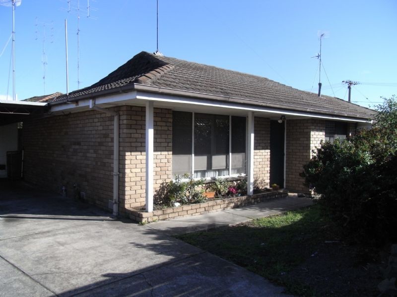 4/15 Webbcona Parade, Wendouree VIC 3355