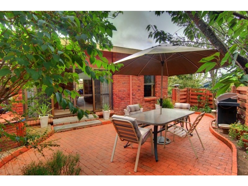 8 Lake View Court, Ballarat North VIC 3350