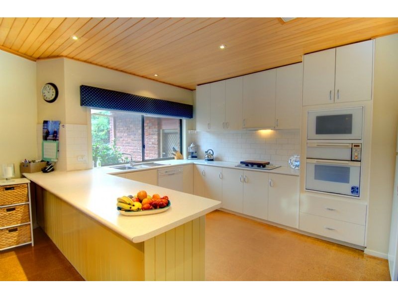 8 Lake View Court, Ballarat North VIC 3350