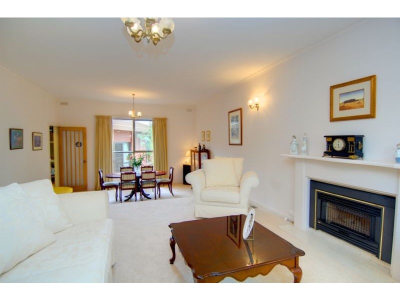 8 Lake View Court, Ballarat North VIC 3350