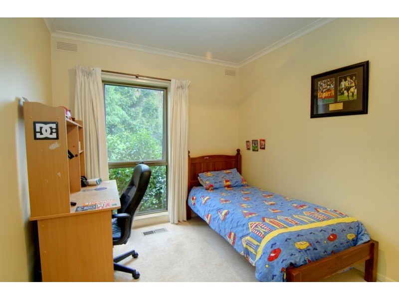 8 Lake View Court, Ballarat North VIC 3350