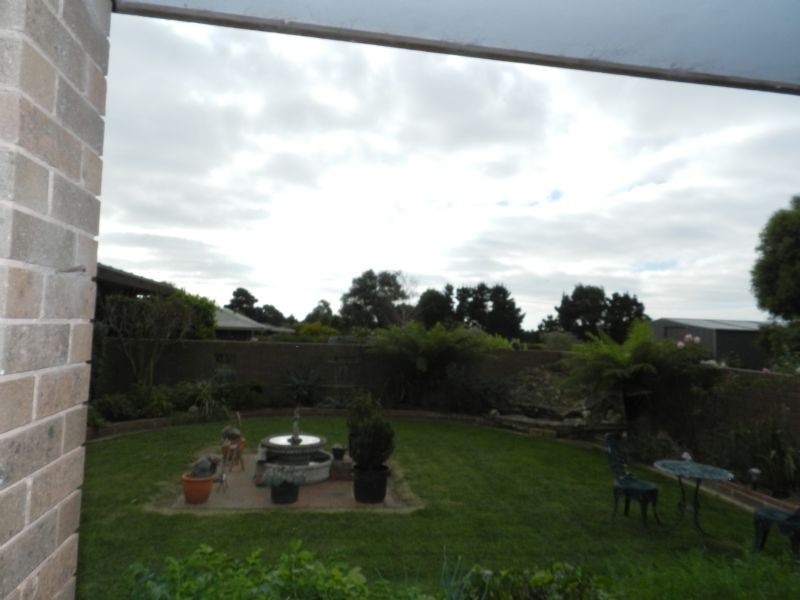 136 Sunraysia Drive, Miners Rest VIC 3352