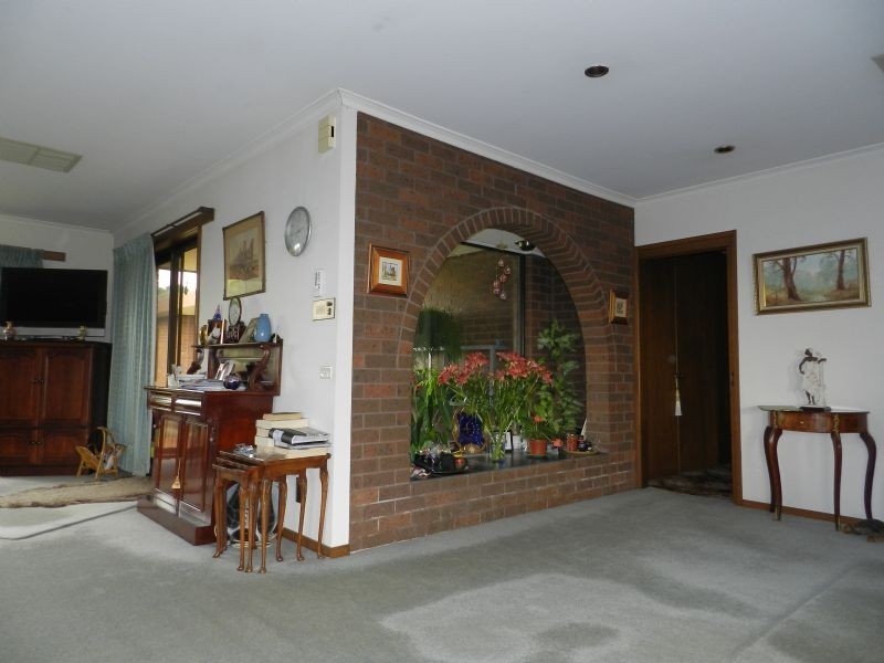 136 Sunraysia Drive, Miners Rest VIC 3352