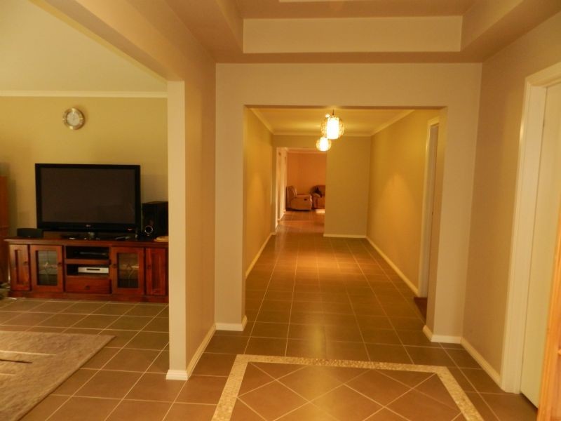 14 Lowry Crescent, Miners Rest VIC 3352