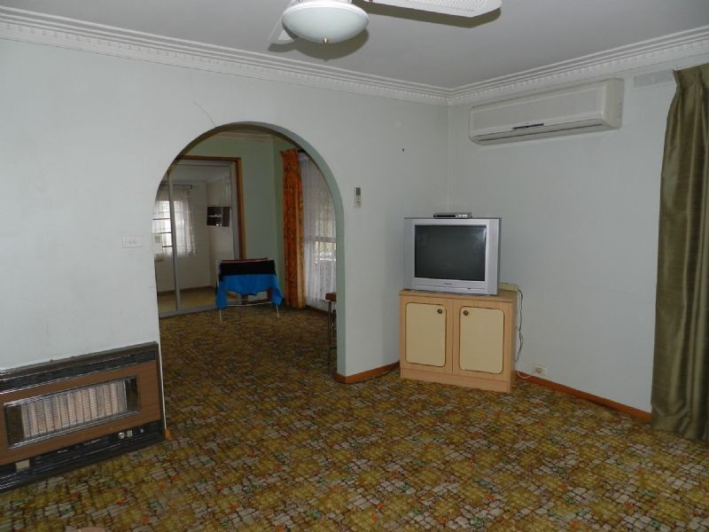 68 Yarrowee Street, Sebastopol VIC 3356