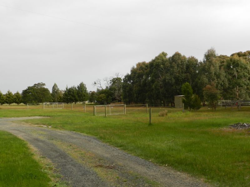 34 Mt Doran – Mt Egerton, Buninyong VIC 3357