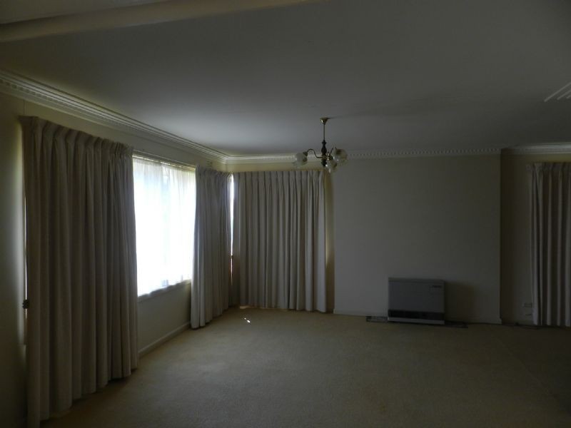 6 Mawarra Drive, Delacombe VIC 3356