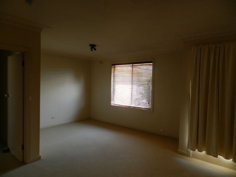 6 Mawarra Drive, Delacombe VIC 3356