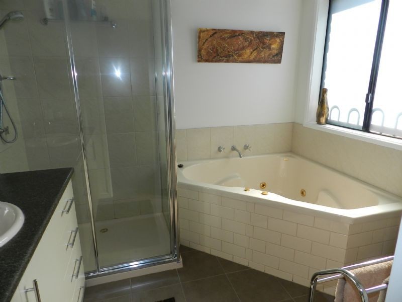 28 Wattletree Drive, Mount Helen VIC 3350