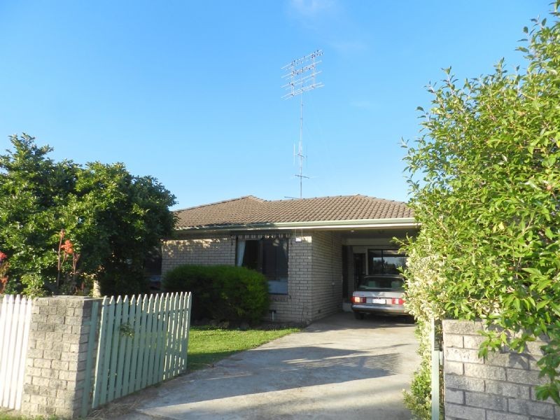 206 Howe Street, Miners Rest VIC 3352