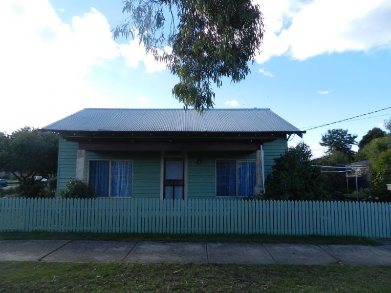 22 Kent St, Sebastopol VIC 3356