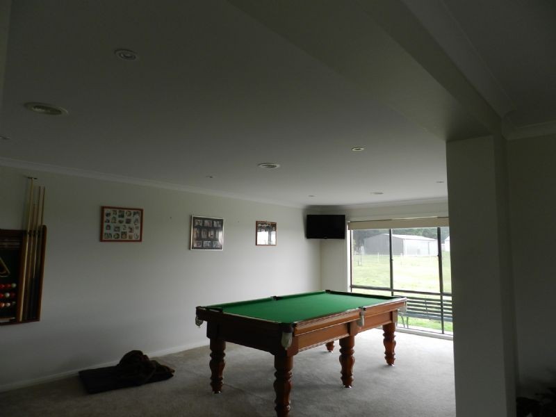 48 Windermere Way, Cardigan VIC 3352