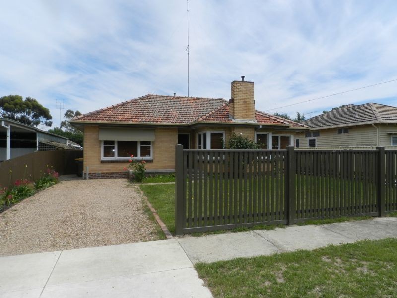 26 Longley Street, Alfredton VIC 3350