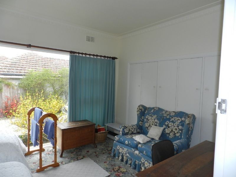 4 Heather Ave, Mount Clear VIC 3350