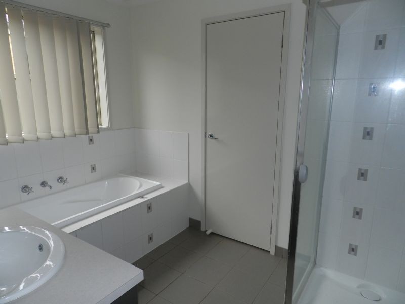 5 Rorey Street, Delacombe VIC 3356