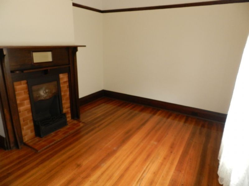 1210 Mair Street, Lake Wendouree VIC 3350