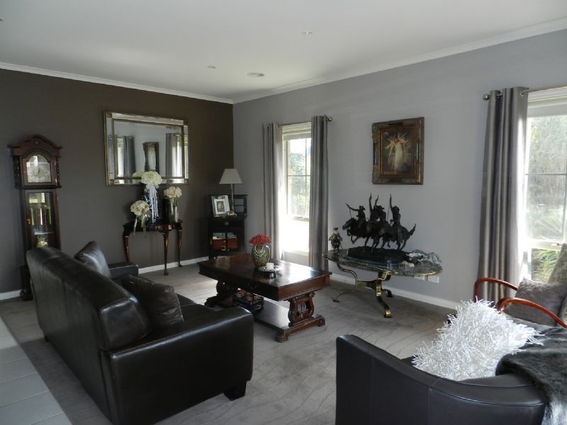 90 Stirling Drive, Lake Gardens VIC 3355