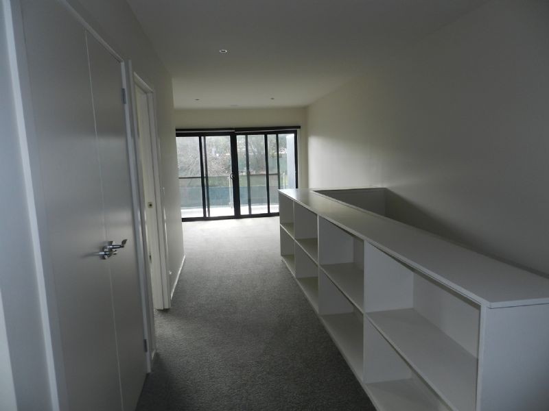 2/10 Brooksbank Court, Black Hill VIC 3350