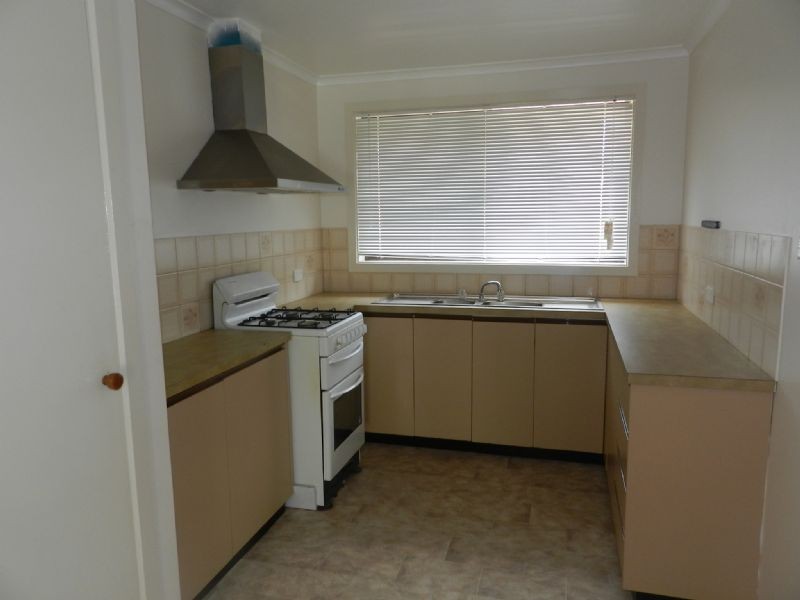 2/724 Chisholm Street, Black Hill VIC 3350