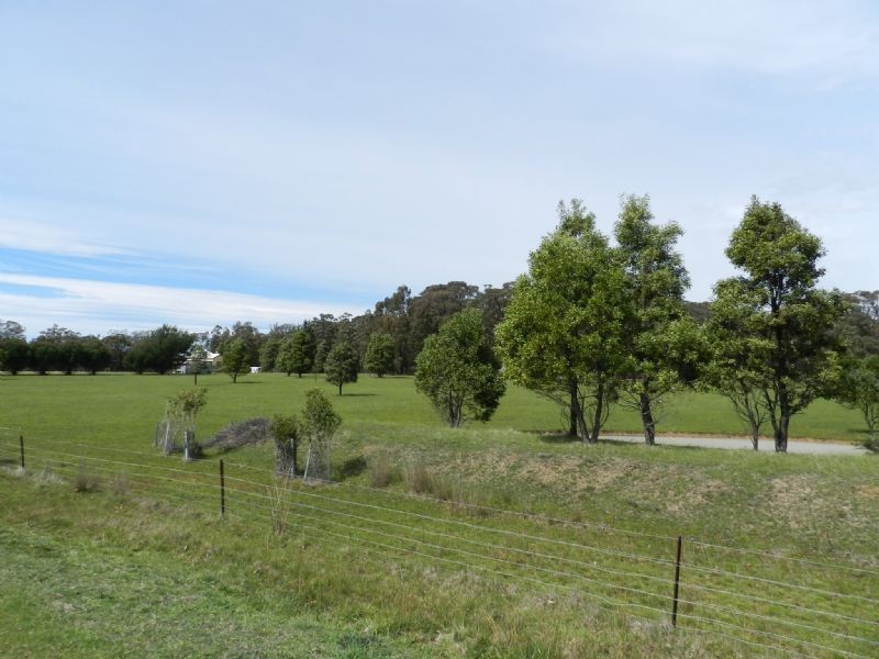 28 Bronzewing Drive, Lal Lal VIC 3352