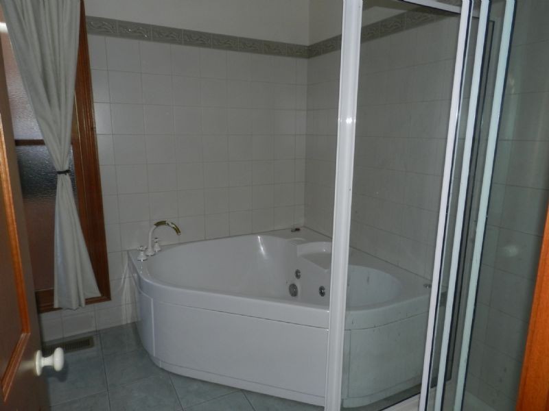 7 Clianthus Court, Ballarat North VIC 3350