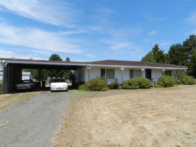 1138 Sebastopol – Smythesdale Road, Ross Creek VIC 3351