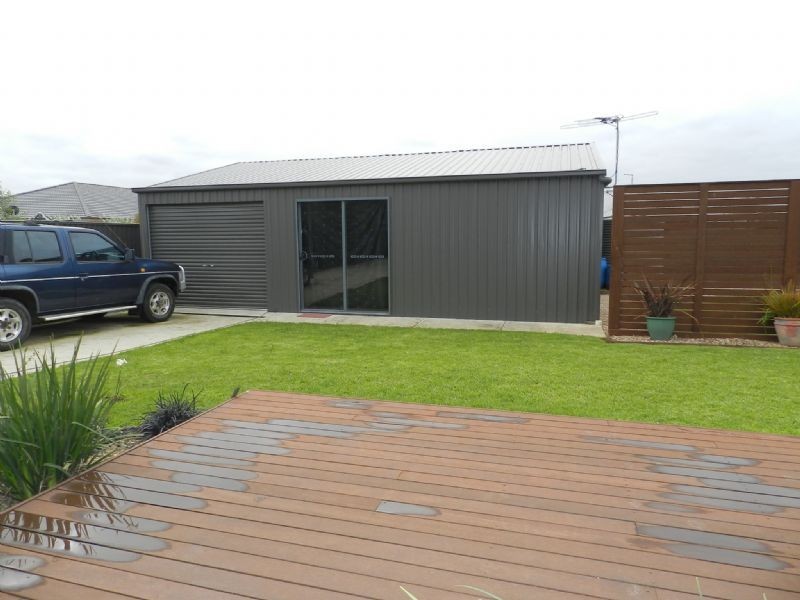 47 Lawrie Drive, Alfredton VIC 3350