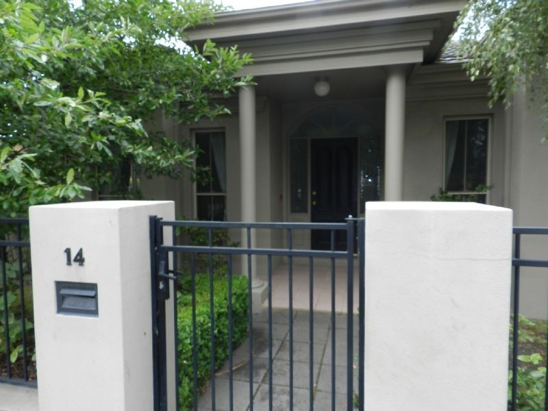 14 Hotham Street, Lake Wendouree VIC 3350