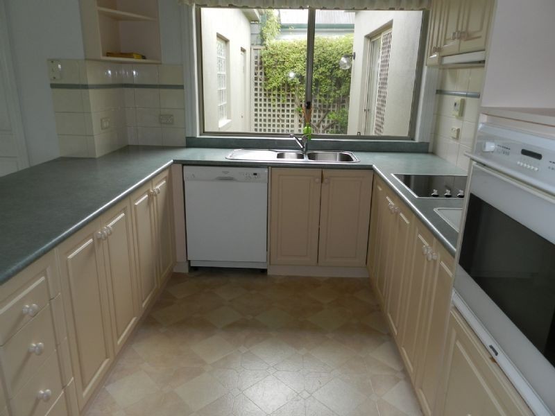 14 Hotham Street, Lake Wendouree VIC 3350