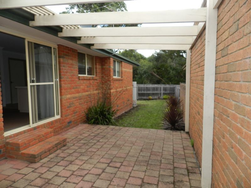 2/50 Haymes Road, Mount Clear VIC 3350