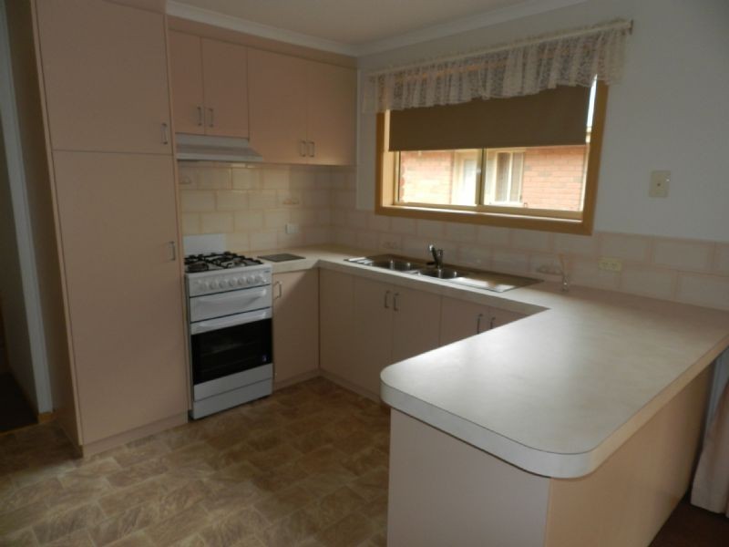 2/50 Haymes Road, Mount Clear VIC 3350