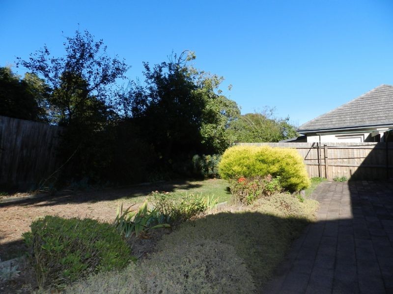 3/1A Jones Ave, Mount Clear VIC 3350