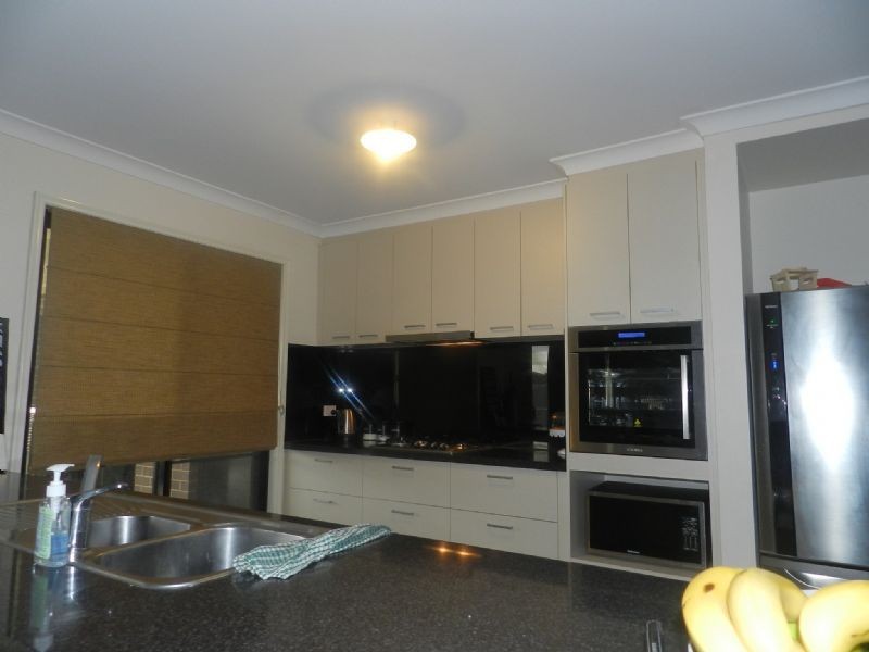 6 Greenhalghs Road, Delacombe VIC 3356