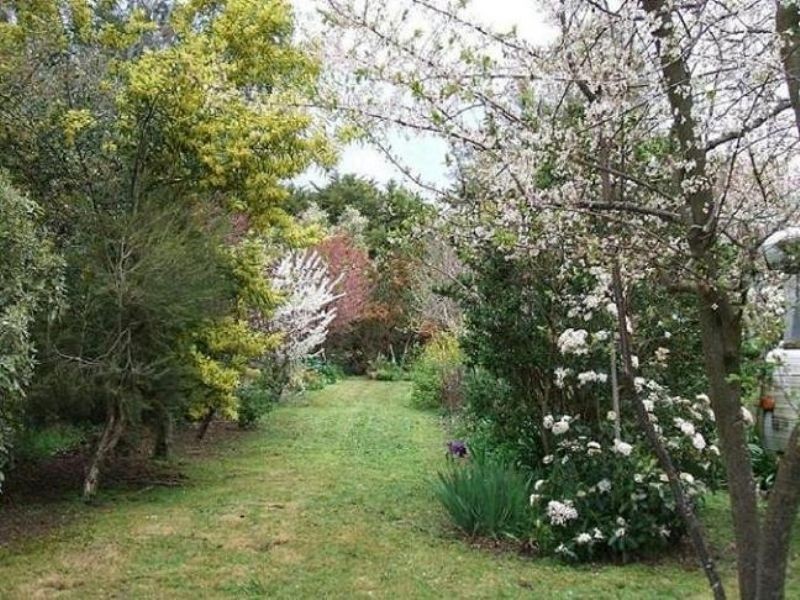 1878 Old Melbourne Road, Millbrook VIC 3352