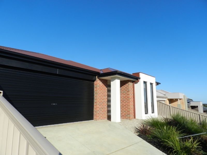 29 Fraser St, Mount Pleasant VIC 3350