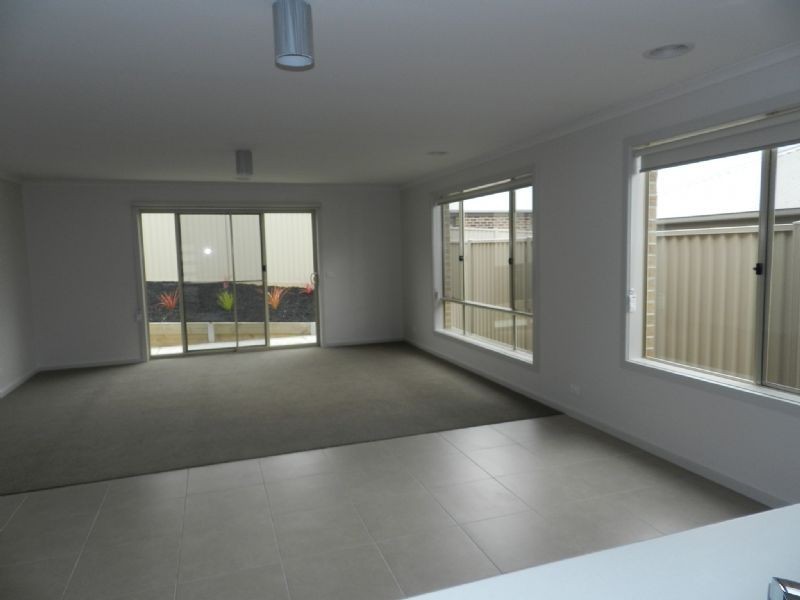 43 Fraser Street, Mount Pleasant VIC 3350