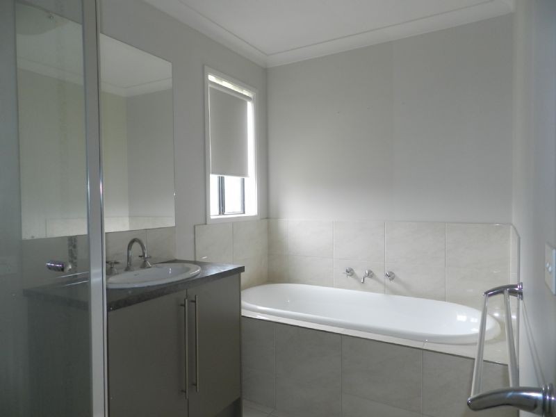 25 Jordan Avenue, Delacombe VIC 3356