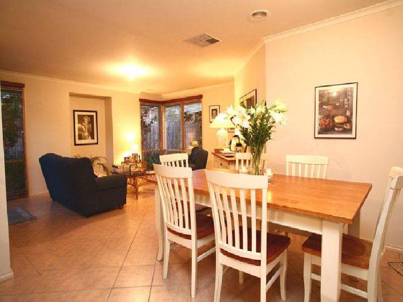 101 Quail Way, Rowville VIC 3178
