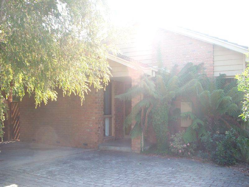 45 Ponsford Avenue, Wantirna South VIC 3152