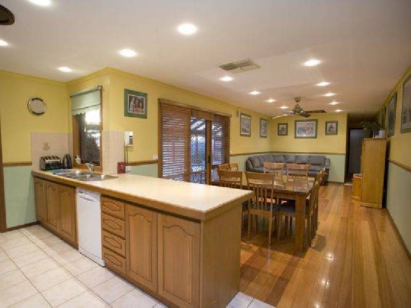 50 Willow Avenue, Rowville VIC 3178